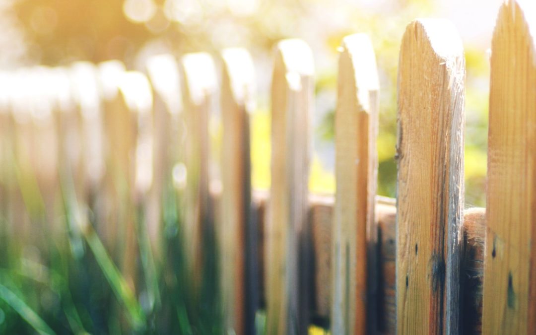 Choosing the Right Garden Fence - Grant Pearcy Fencing